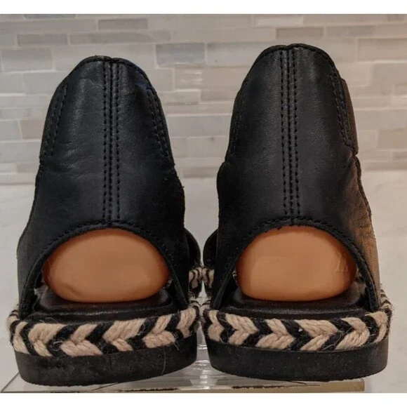 Women's SOREL Ella II Black Leather Criss Cross Sandals SZ 7 - Picture 6 of 10